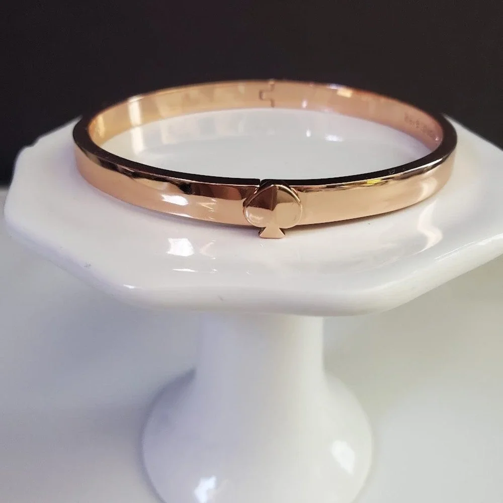 Kate Spade Heritage Spade Rose Gold Tone Hinged Bangle Bracelet Logo - Picture 8 of 8